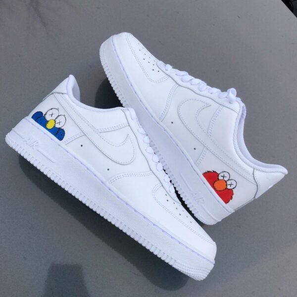 Custom AIR FORCE 1 - KAWS