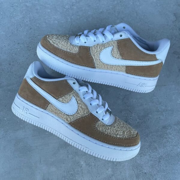 Custom AIR FORCE 1 - Full beige/ teddy (EU 36
