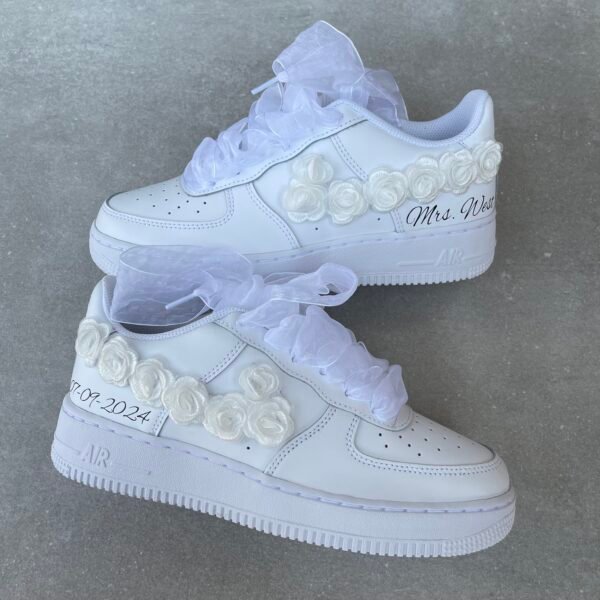 Custom AIR FORCE 1 - Roses (wedding shoes + name and date)