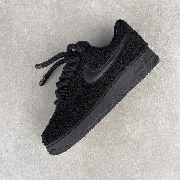 Custom AIR FORCE 1 black - Full black Teddy with rope laces