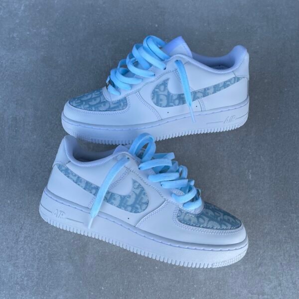 Custom AIR FORCE 1 - Christian D baby blue
